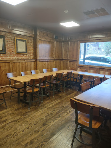 Red Lion Pub - Hospitality and gastronomy