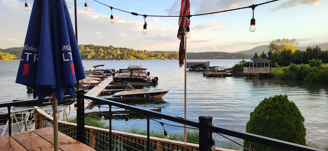 Comments and reviews of Down The Hatch