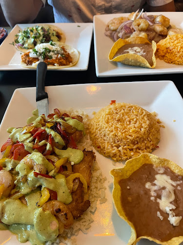 Opinii despre Mundos Latin Kitchen and Bar în Ozark - Hospitality and gastronomy