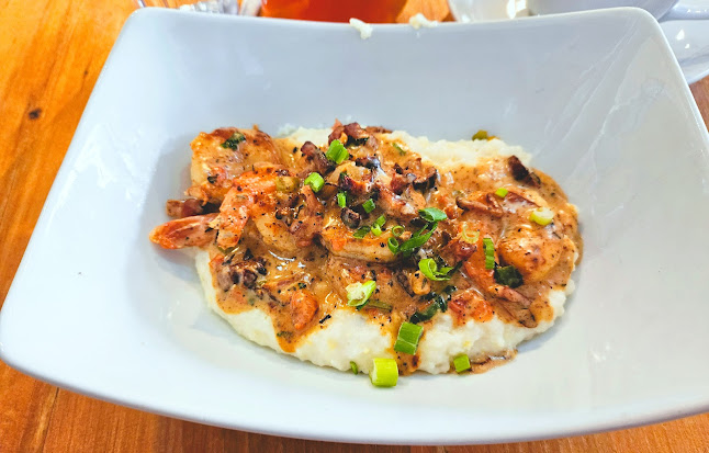 Sabrina's Cafe - Hospitality and gastronomy