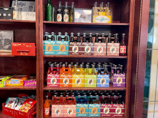 Clinton's Soda Fountain - Hospitality and gastronomy