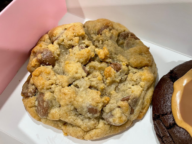 Comentarii opinii despre Crumbl Cookies - The Forum