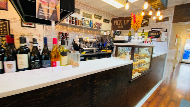 Dolce Italian Café - Norwalk