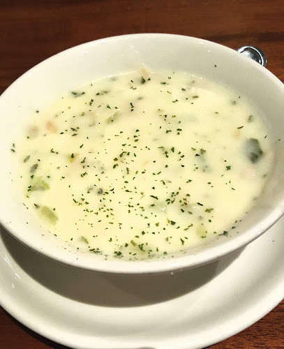 Claim Jumper Restaurants - Hospitality and gastronomy