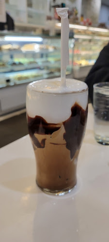 Lefkos Pyrgos Cafe - New York