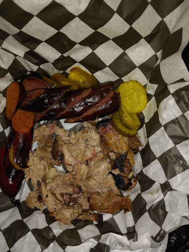 Nauling's Texas BBQ & Soul Food - Topeka