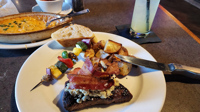 Kahootz Steak & Alehouse - Meridian