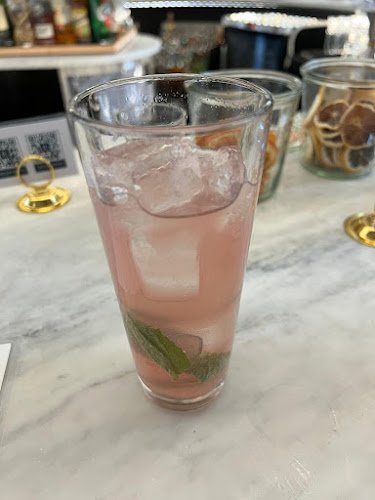 Comentarii opinii despre Rosetta Hall