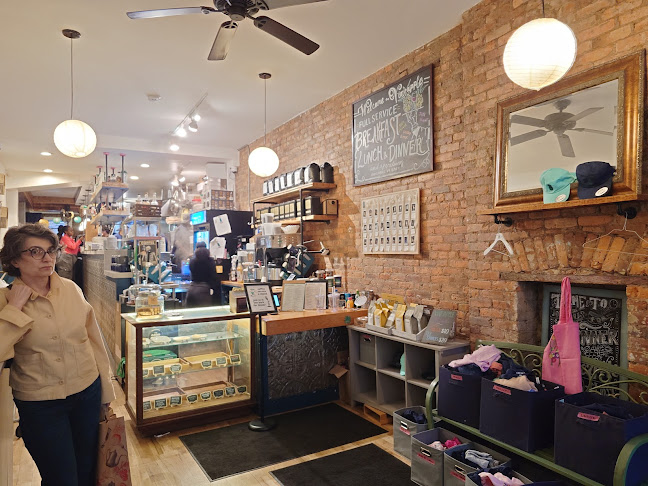 71 Pineapple St, Brooklyn, NY 11201