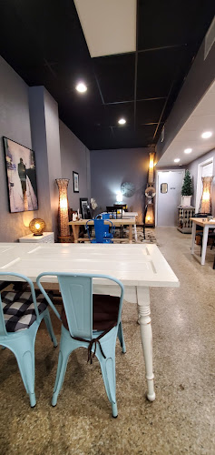 905 Cafe - Hospitality and gastronomy