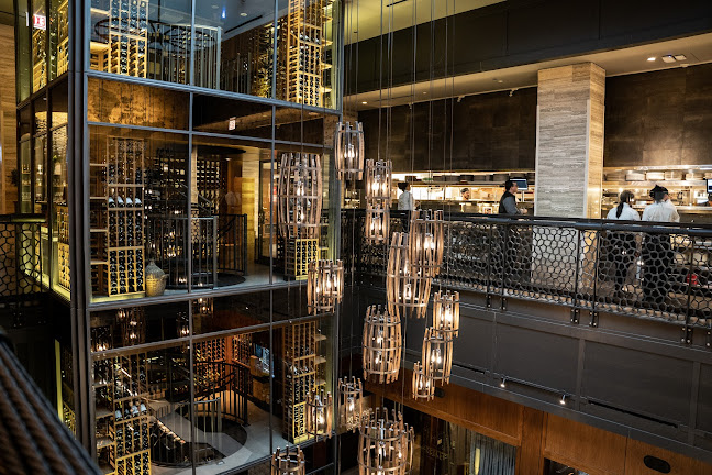 Esquire by Cooper's Hawk