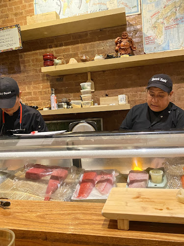 Tanoshi Sushi Sake Bar