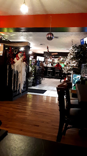 Opinii despre 2 Nine Five ( House of Artisan Chicken Burgers & Gourmet Fish & Chips) în Niagara Falls - Hospitality and gastronomy