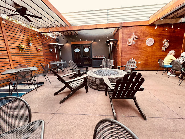 Longmont Public House - Hospitality and gastronomy