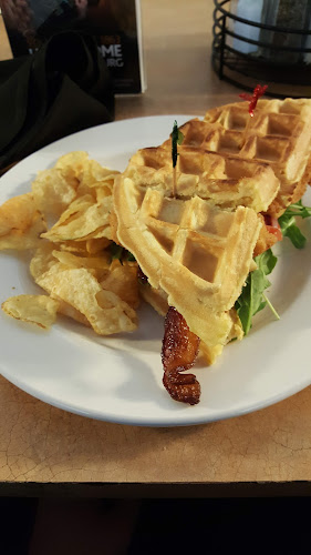 Opinii despre Stardust Terrace Café în Indianapolis - Hospitality and gastronomy