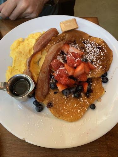 9755 Culver Blvd, Culver City, CA 90232