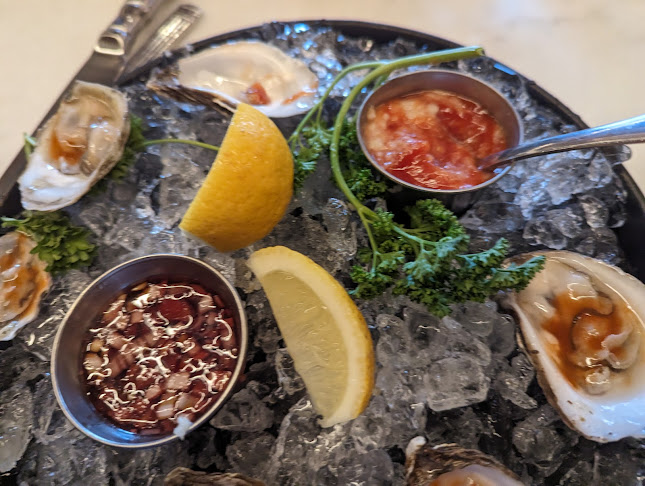 1642 County Road B2 W, Roseville, MN 55113