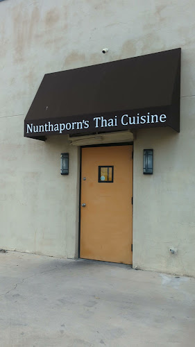 Opinii despre Nunthaporn's Thai Cuisine în Phoenix - Hospitality and gastronomy
