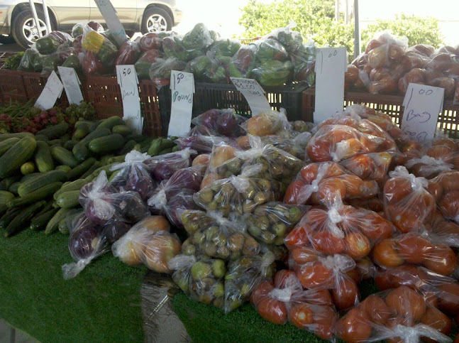 Comentarii opinii despre West LA Farmers Market