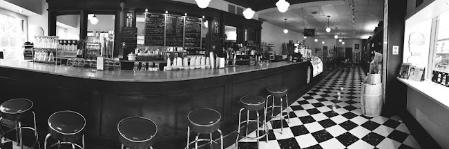Clinton's Soda Fountain - Hospitality and gastronomy