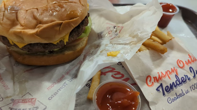 Opinii despre Nation's Giant Hamburgers & Great Pies în Napa - Hospitality and gastronomy