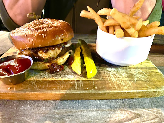 187 SE Mizner Blvd, Boca Raton, FL 33432