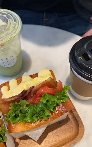 Opinii despre Semicolon Cafe în Bellevue - Hospitality and gastronomy