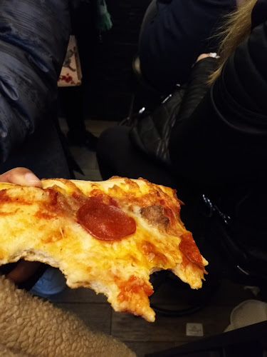 Comentarii opinii despre Georgio's on Division