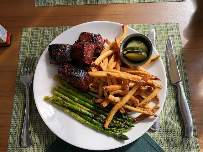 Reviews of Riverbend Bar & Grill in Newton - Hospitality and gastronomy