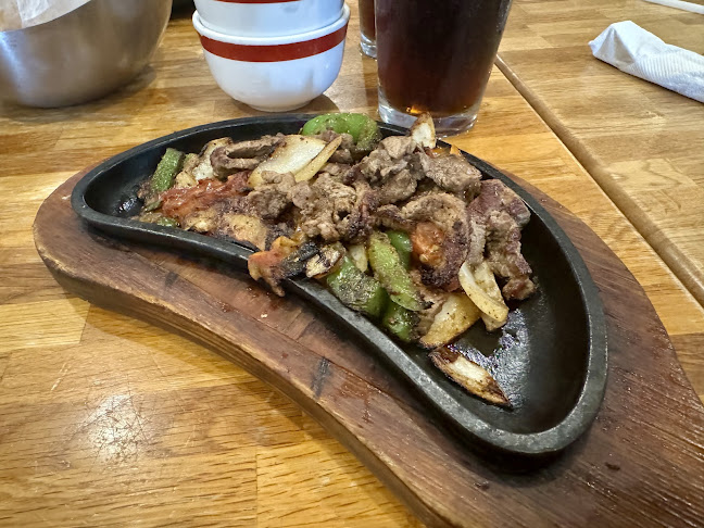 El Ranchero Phone number