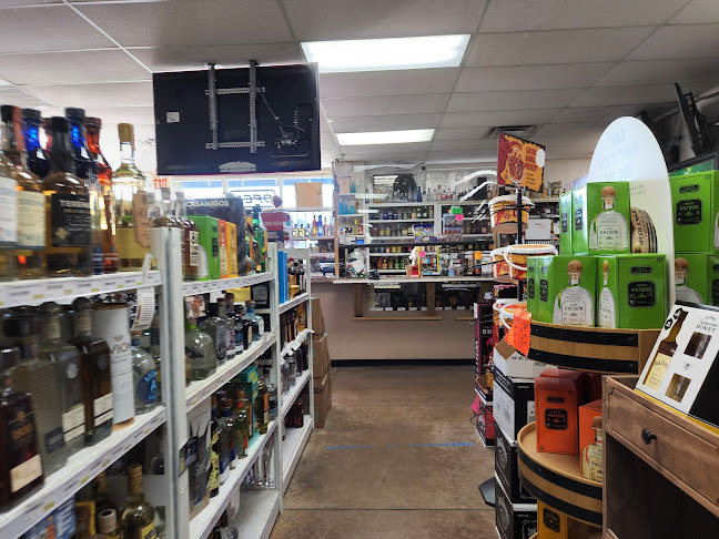 Opinii despre Crown Liquor în Oklahoma City - Hospitality and gastronomy