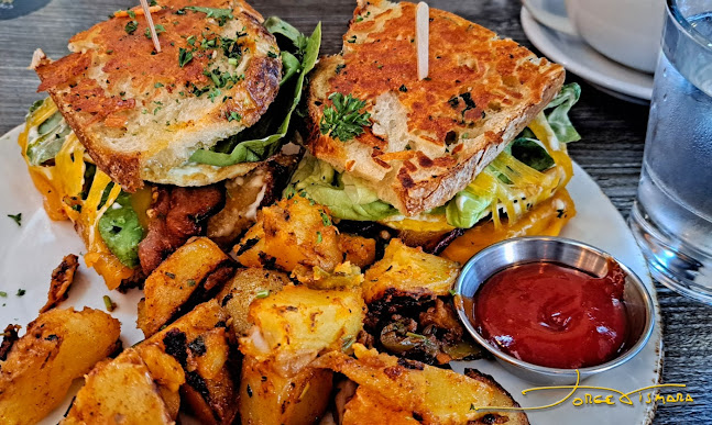 9755 Culver Blvd, Culver City, CA 90232