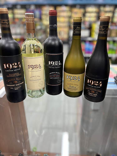 Rusty's Liquor - Boston