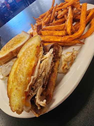 2152 Main St, Springfield, OR 97477