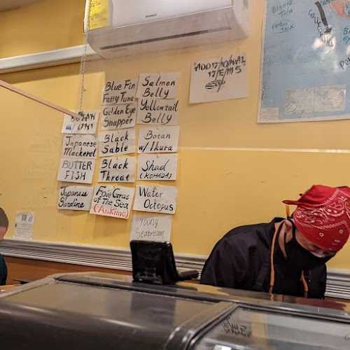 Tanoshi Sushi Sake Bar