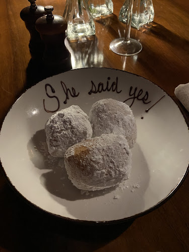 Comentarii opinii despre M bistro Restaurant