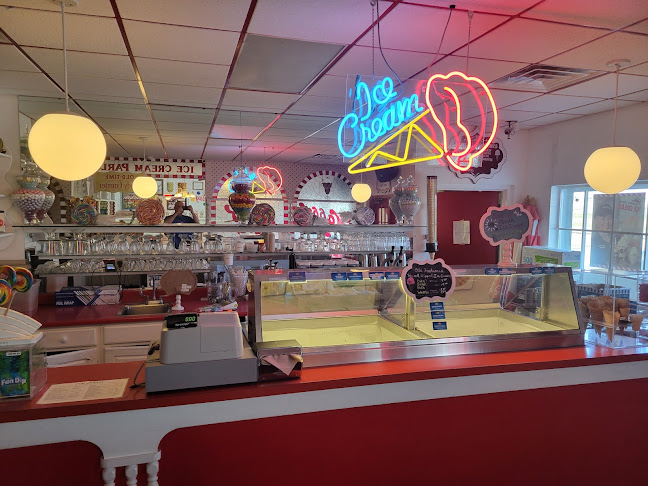 855 Century Dr, Dubuque, IA 52001