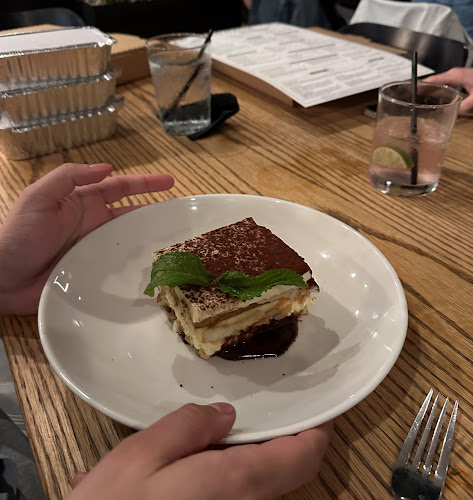 Comentarii opinii despre 1860 Italia