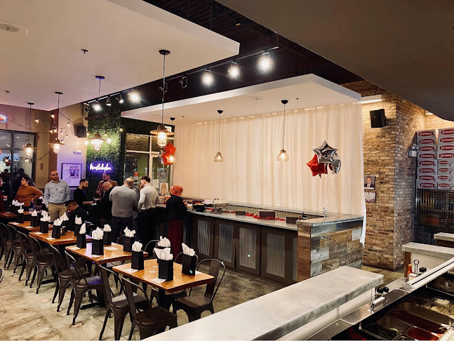 Billy Bricks - Lombard Yorktown - Hospitality and gastronomy