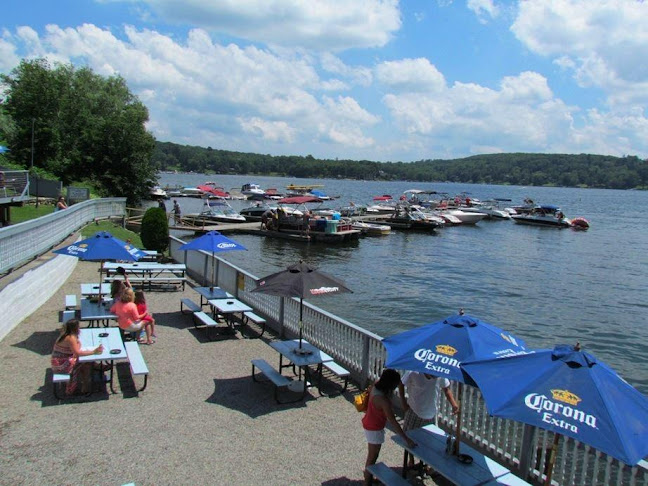 292 Candlewood Lake Rd, Brookfield, CT 06804