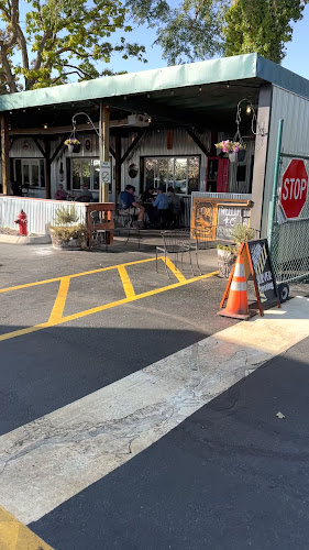 Kahootz Steak & Alehouse - Meridian