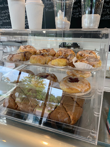 Mia's Bakery & Coffee Shop - Madison Heights