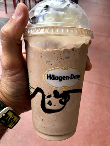 1670 Collins Ave, Miami Beach, FL 33139