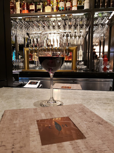 Esquire by Cooper's Hawk - Hospitality and gastronomy