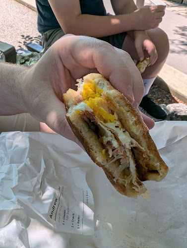 Mike & Patty's Bay Village - Hospitality and gastronomy