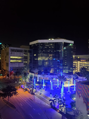 Comentarii opinii despre Rooftop @1WLO