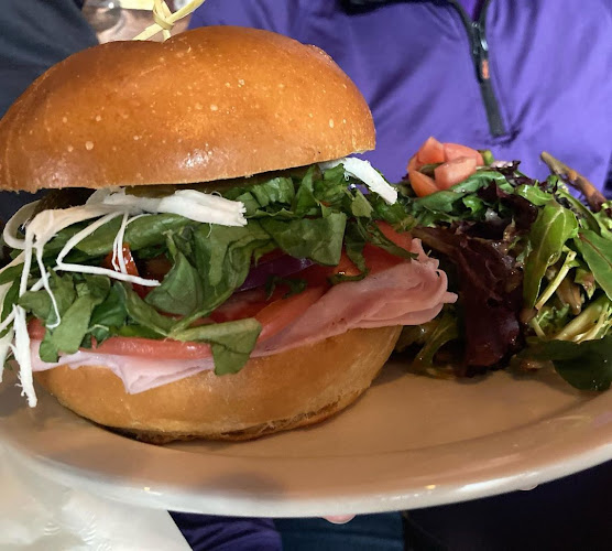 Comments and reviews of Ed & Mary's