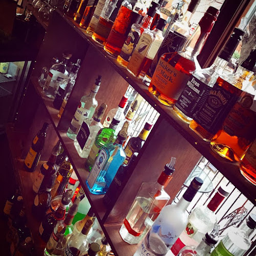 Ed & Mary's - Hospitality and gastronomy