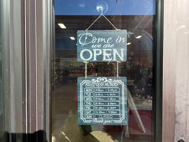 Squizito Tasting Room Conway - Hospitality and gastronomy