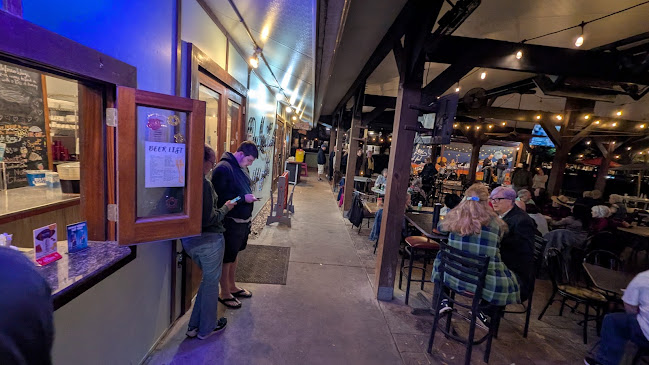 Comments and reviews of One Love Cafe